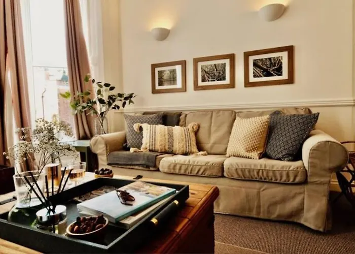 Nomi Homes*Exeter*City*Centre*Uni*Chiefs*Beaches